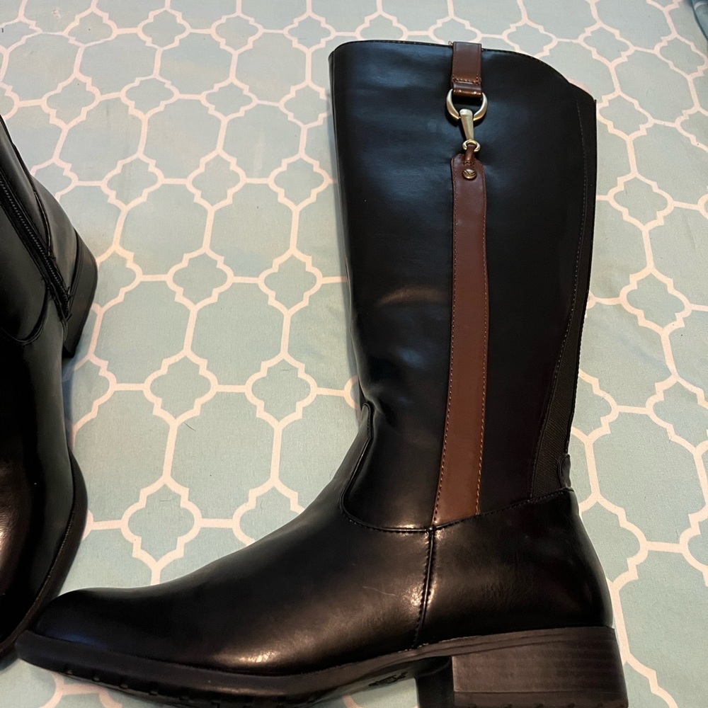 Life Stride Black Slip-On Shoe with Rubber Sole